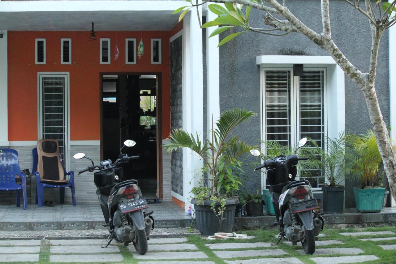 Oseda Nias Surf House Hotel Hilibotodane Exterior photo